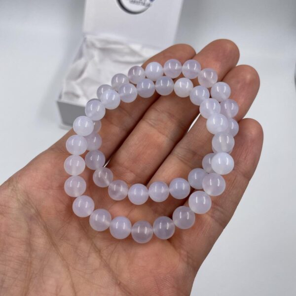 Melsvojo chalcedono apyrankė, 8 mm