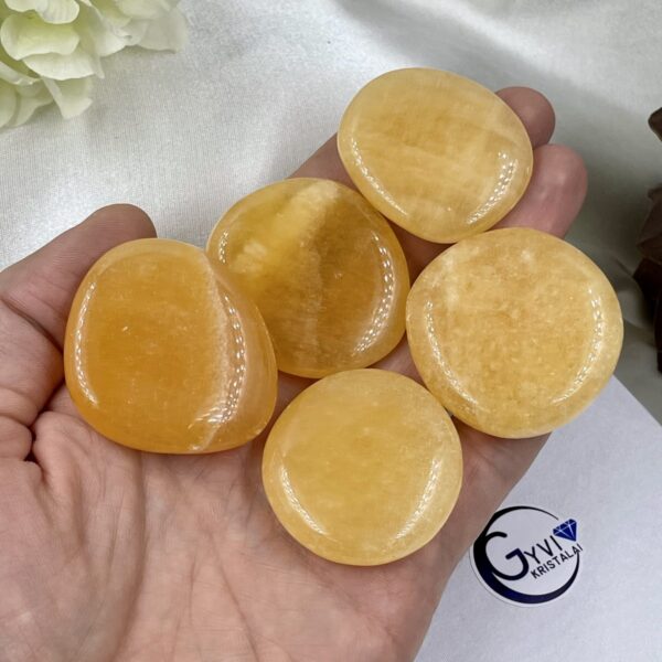 Oranžinis kalcitas, 28-38 gr.