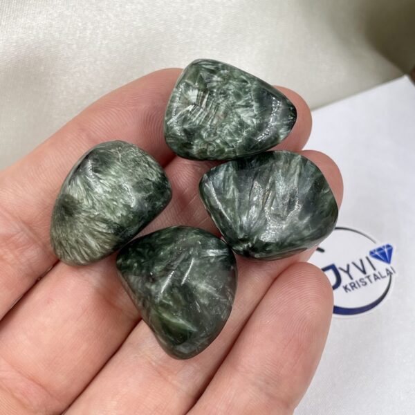 Serafinitas, M-L dydis