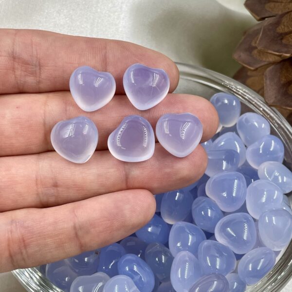 Melsvojo chalcedono širdelė, 15x14 mm