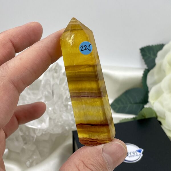 Vaivorykštinio fluorito bokštelis (A), 84 gr.