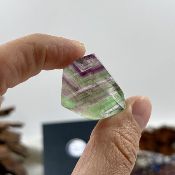 Vaivorykštinis fluoritas (A), 31 gr. - Image 2