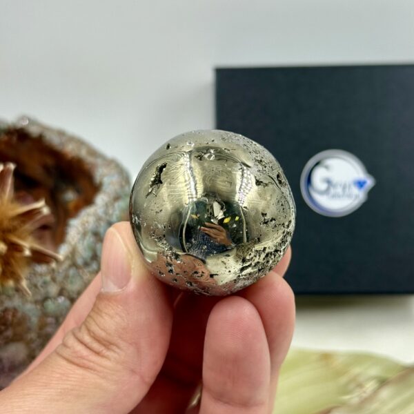 Pirito rutulys (sfera), 139-143 gr. - Image 2