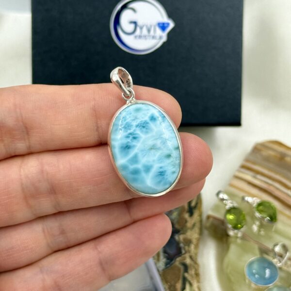 Pakabukas su larimar (AA), 7,3 gr.